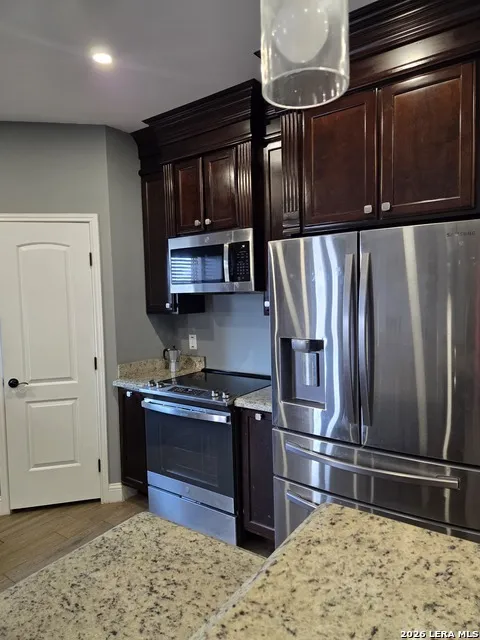 2337 Darlene Eagle Pass, TX 78852