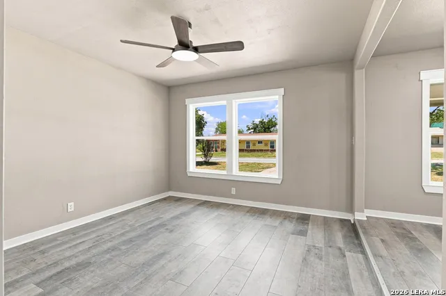 15100 Norvell St Lytle, TX 78052