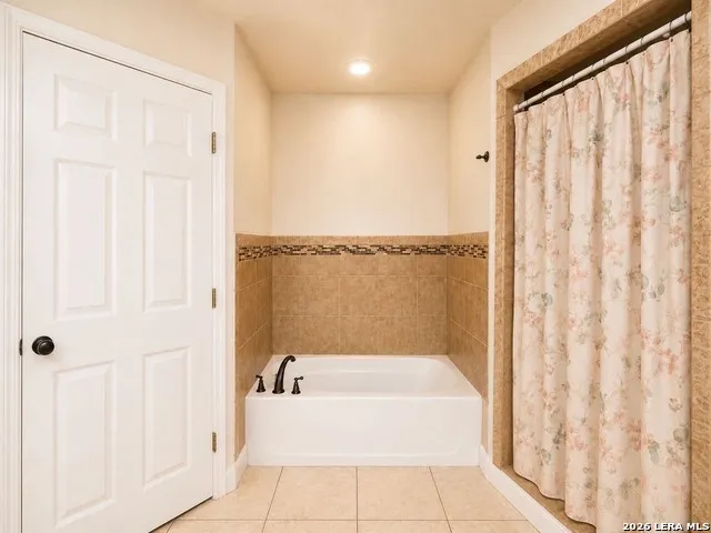 2714 OAK MANOR DR Eagle Pass, TX 78852