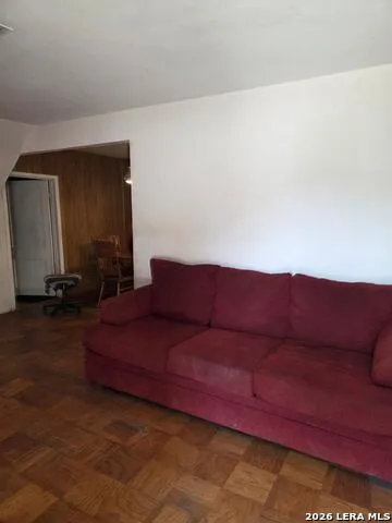 343 TRUDELL DR San Antonio, TX 78213