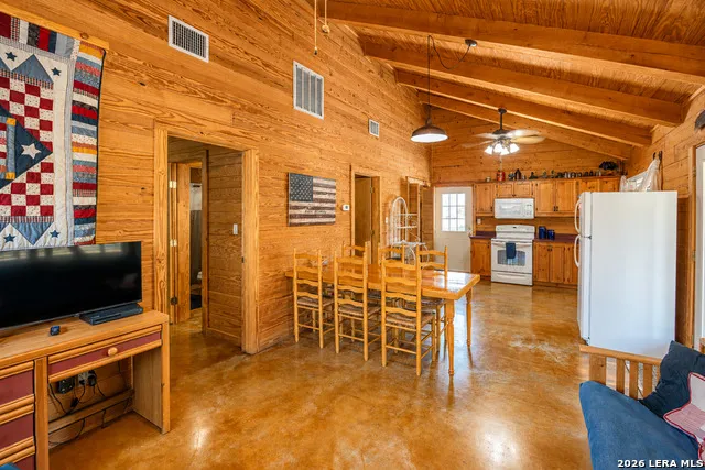 28 Private Road 3855 Utopia, TX 78884