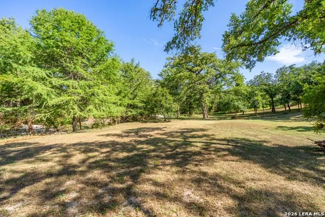 28 Private Road 3855 Utopia, TX 78884