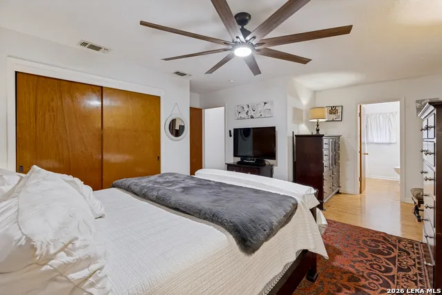 614 E MARTINDALE ST Seguin, TX 78155