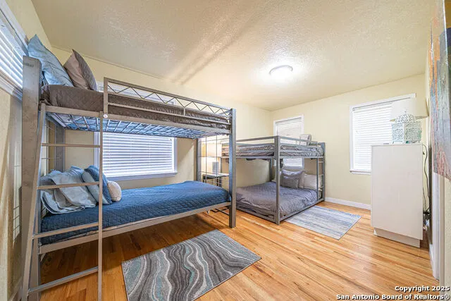 100 kings Cottonwood Shores, TX 78657