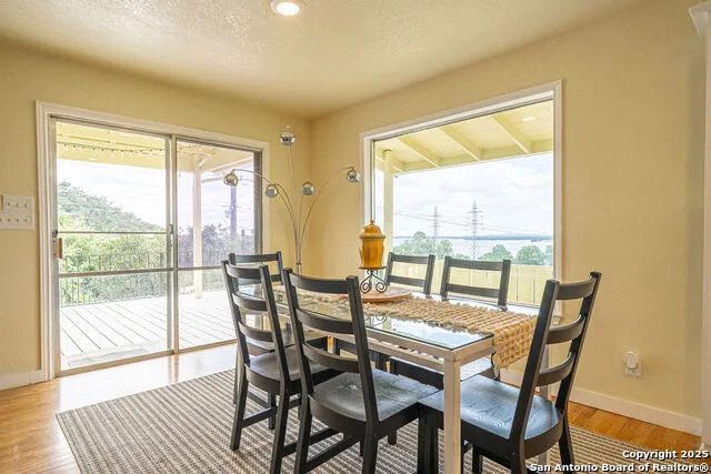 100 kings Cottonwood Shores, TX 78657