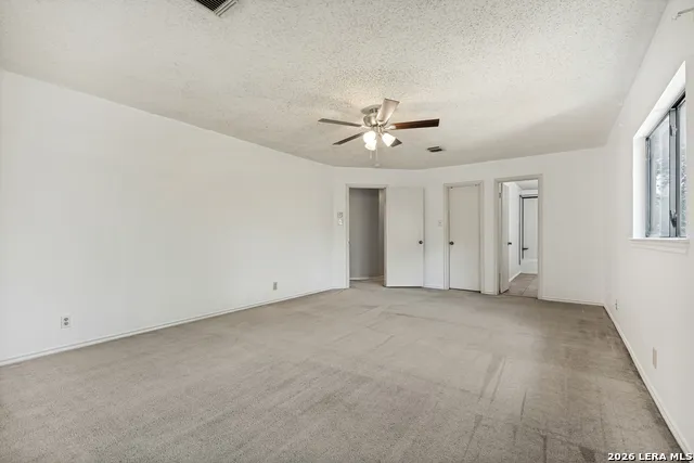 9415 Moonlit Glade Helotes, TX 78023