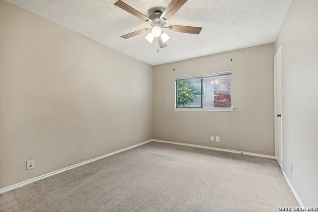 9415 Moonlit Glade Helotes, TX 78023