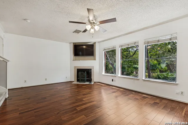 9415 Moonlit Glade Helotes, TX 78023