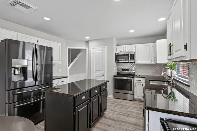 10467 HORN BLVD San Antonio, TX 78240
