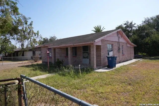 221 FRESNO ST Sullivan City, TX 78595
