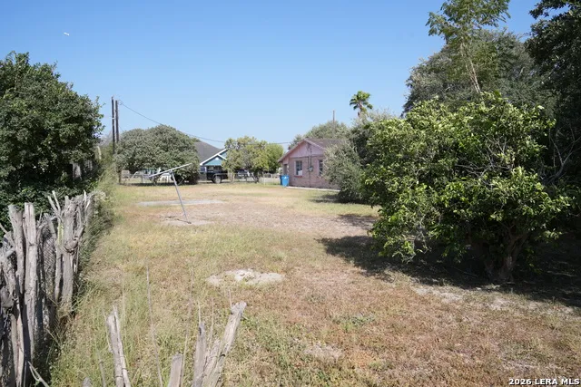 221 FRESNO ST Sullivan City, TX 78595