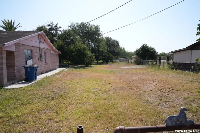 221 FRESNO ST Sullivan City, TX 78595