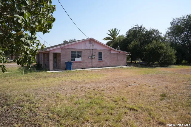 221 FRESNO ST Sullivan City, TX 78595