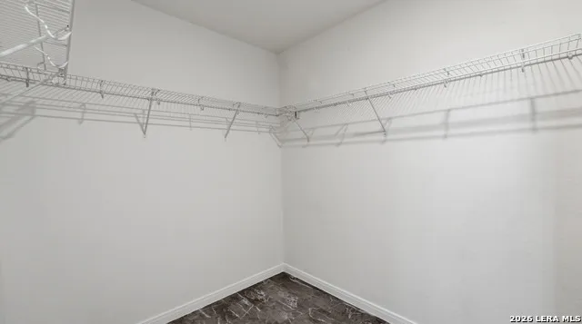 4925 Hallies Garden St Hedwig, TX 78152