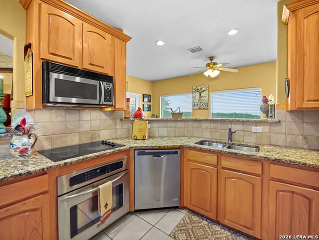 1748 Fm 3424 Canyon Lake, TX 78133