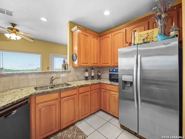1748 Fm 3424 Canyon Lake, TX 78133