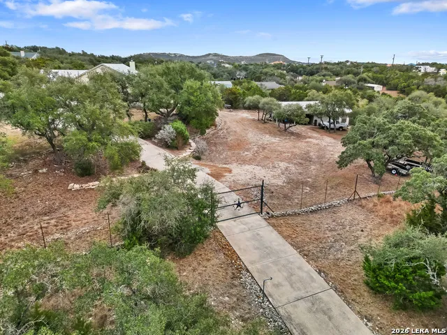 1748 Fm 3424 Canyon Lake, TX 78133