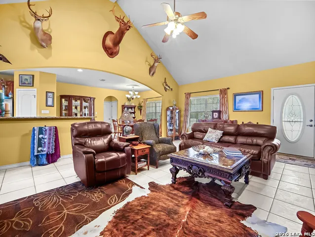 1748 Fm 3424 Canyon Lake, TX 78133