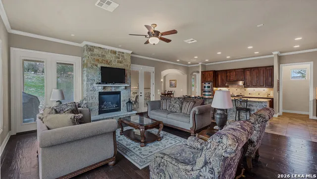 2171 Sierra Madre Canyon Lake, TX 78133