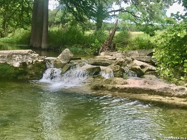 2171 Sierra Madre Canyon Lake, TX 78133
