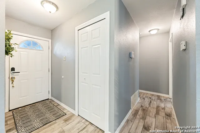 5802 Branch Valley St San Antonio, TX 78242