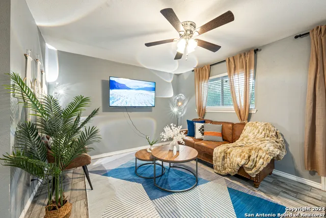 5802 Branch Valley St San Antonio, TX 78242