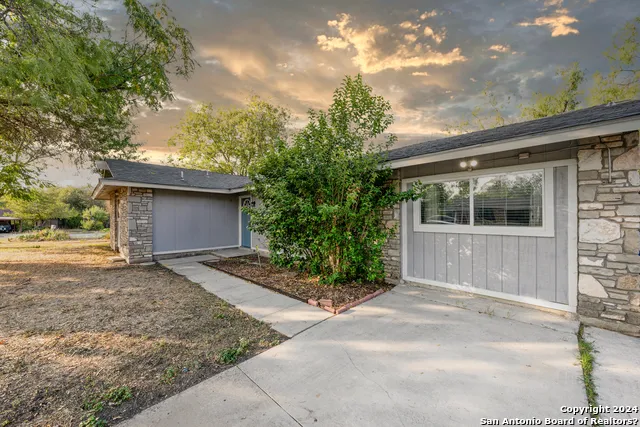 5802 Branch Valley St San Antonio, TX 78242