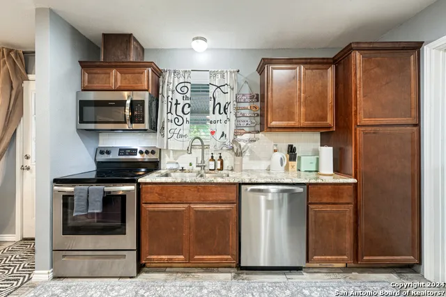 5802 Branch Valley St San Antonio, TX 78242