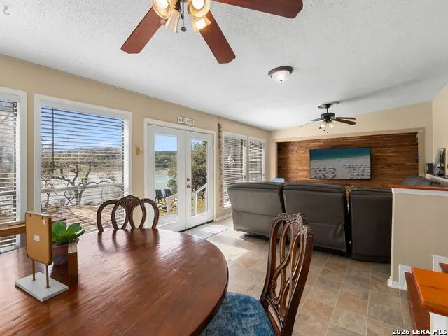 528 Rimrock Pass Canyon Lake, TX 78133
