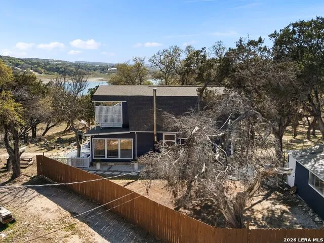 528 Rimrock Pass Canyon Lake, TX 78133