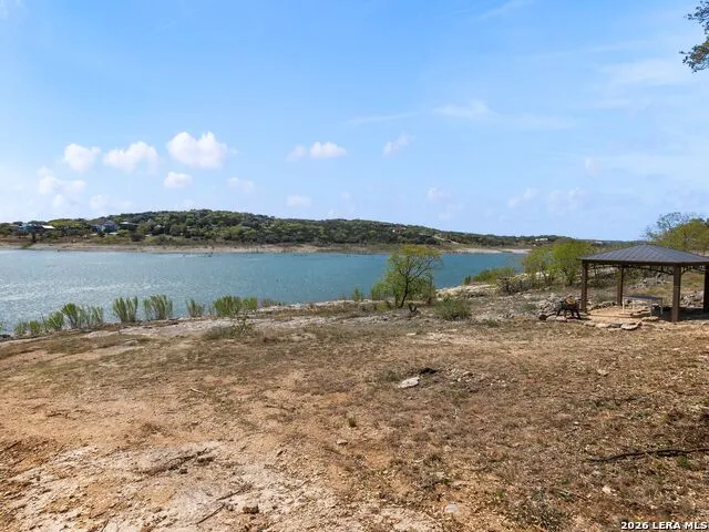 528 Rimrock Pass Canyon Lake, TX 78133