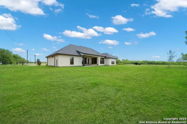 1212 Engler Dairy Seguin, TX 78155