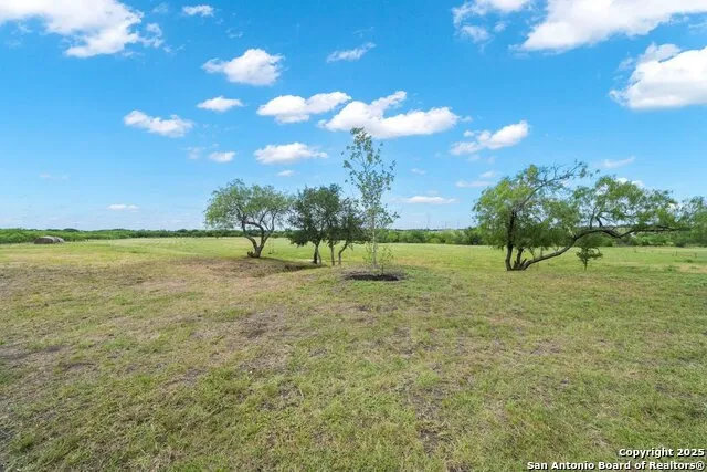1212 Engler Dairy Seguin, TX 78155
