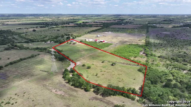 1212 Engler Dairy Seguin, TX 78155