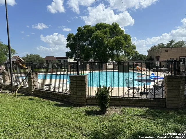 6659 Crown Ridge #6659 Unit 6659 San Antonio, TX 78239