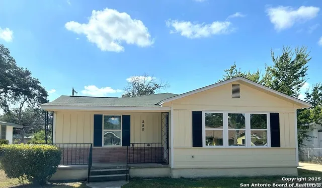 250 Rosemont Dr San Antonio, TX 78228