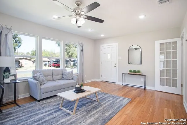 250 Rosemont Dr San Antonio, TX 78228