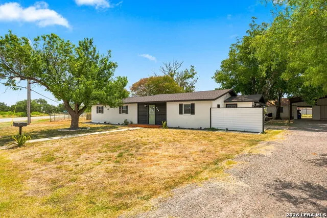 208 S State Highway 16 Jourdanton, TX 78026