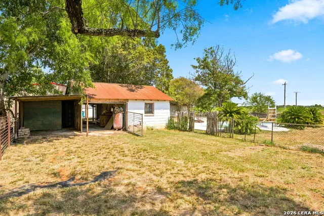 208 S State Highway 16 Jourdanton, TX 78026