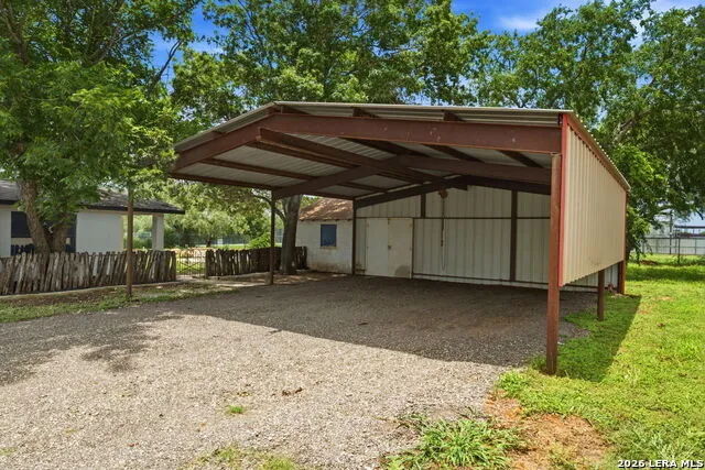 208 S State Highway 16 Jourdanton, TX 78026
