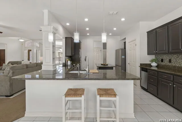 17407 OAK CYN San Antonio, TX 78248