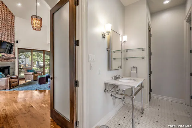 25052 Whistling Wind San Antonio, TX 78257