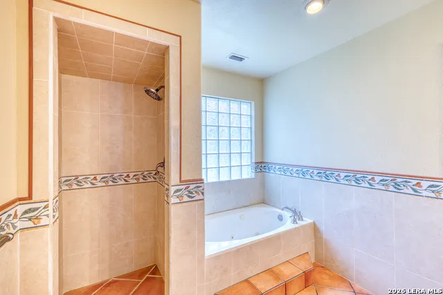 436 MELODY LN Uvalde, TX 78801