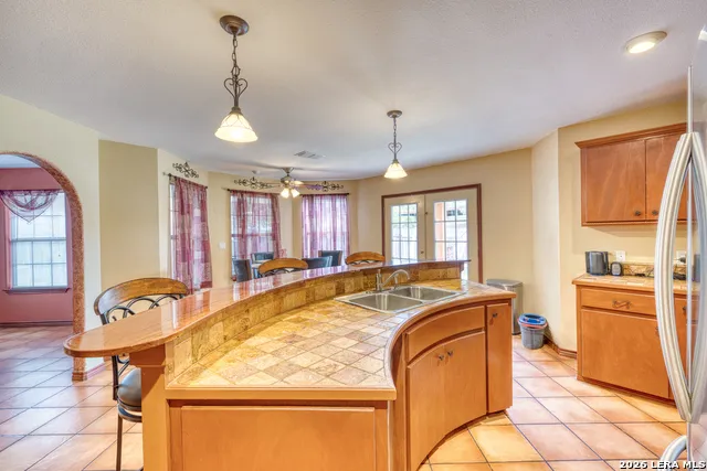 436 MELODY LN Uvalde, TX 78801