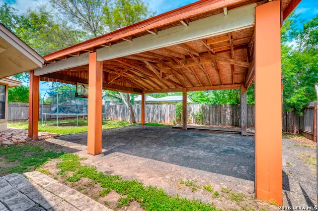 436 MELODY LN Uvalde, TX 78801