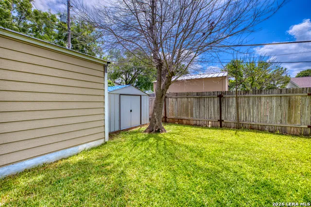 436 MELODY LN Uvalde, TX 78801