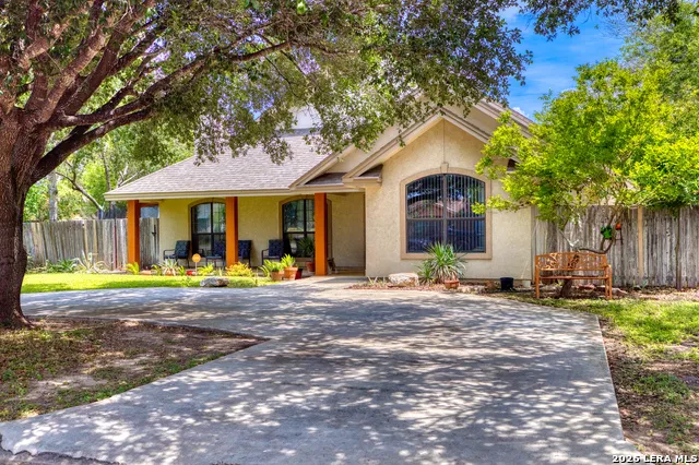 436 MELODY LN Uvalde, TX 78801