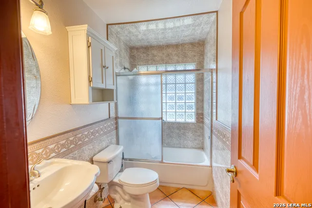 436 MELODY LN Uvalde, TX 78801