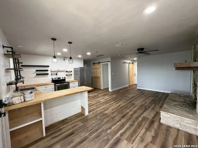360 WIND CREST DR Canyon Lake, TX 78133