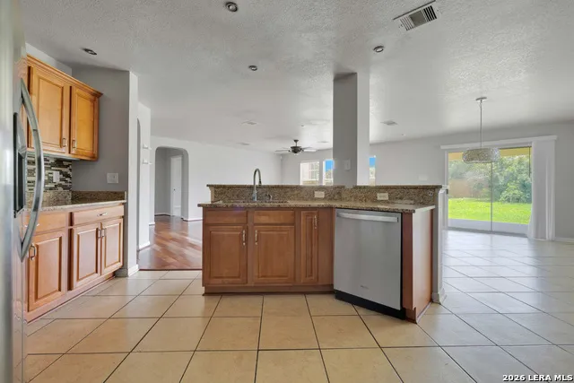 20923 Cape Coral San Antonio, TX 78259